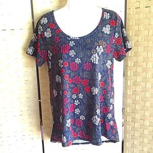 New LuLaRoe Shirt Size S